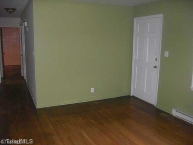 709 Willow St, Reidsville, NC 27320 - photo 3