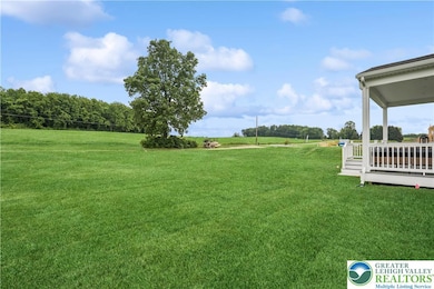 5711 Frederick Dr unit Stavanger III, Bethlehem, PA 18017 - photo 3