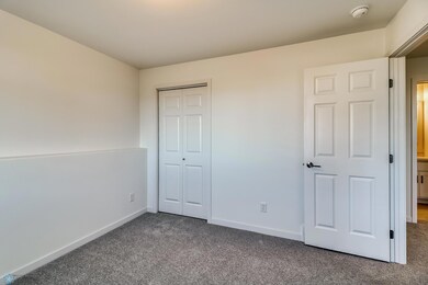 Basement Bedroom1_2.jpg