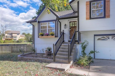 313 SE Onyx Ct, Lees Summit, MO 64063 - photo 2