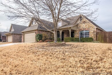 Full privacy fence, well kept and loved home! This