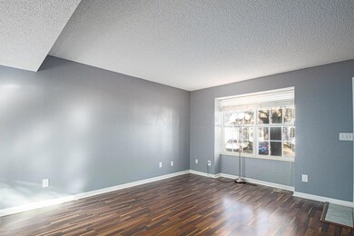 4984 Singleton Dr 010