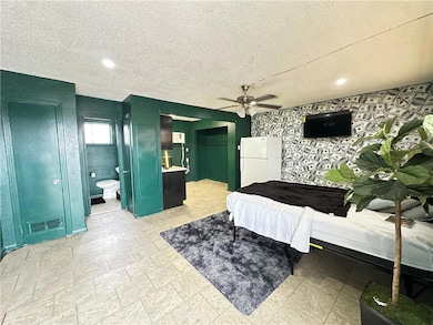 519 Hamilton St unit 2, Gretna, LA 70053 - photo 4