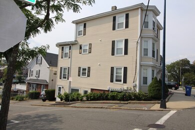 29 Crescent St unit 1, Wakefield, MA 01880 - photo 3