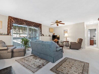 62 Jacqueline Rd unit 4, Waltham, MA 02452 - photo 3