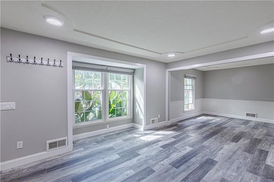 12943 Sycamore Ave, Grandview, MO 64030 - photo 6