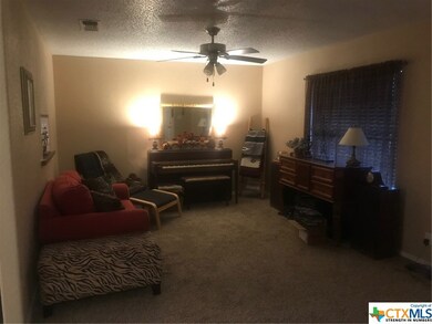 706 Steven St, Troy, TX 76579 - photo 3