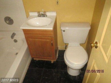 3807 Stokes Dr, Baltimore, MD 21229 - photo 5