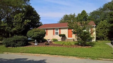 51 Sparrow Ln, Warwick, RI 02889 - photo 2