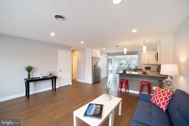 9007 Millers Island Blvd, Sparrows Point, MD 21219 - photo 3