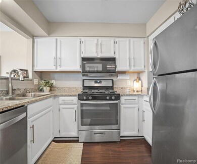 1739 Christopher Dr unit 8, Canton, MI 48188 - photo 6