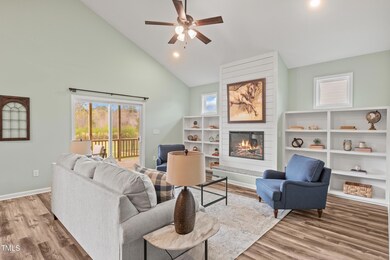 17-9484 S Beaver Creek Way20230322_0017