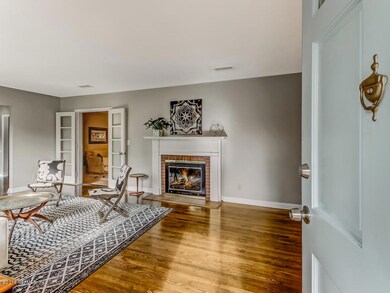 1353 Live Oak Ln Jacksonville-009-9-Foye