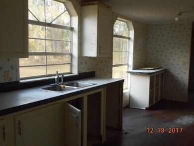 179 Northwood Ln, Crawfordville, FL 32327 - photo 4