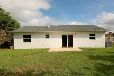 9731 Richmond Cir, Boca Raton, FL 33434 - photo 2