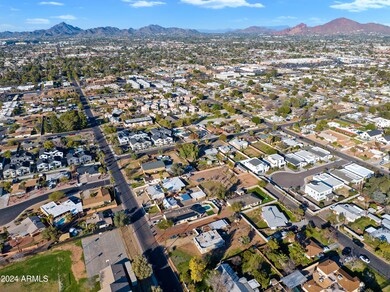 2533 N 27th St, Phoenix, AZ 85008 - photo 6