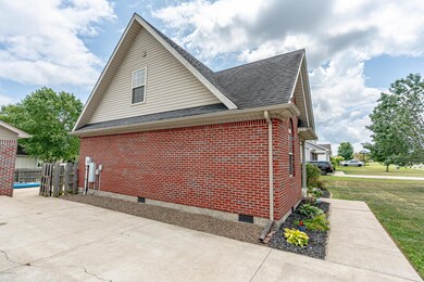 226 Forest Park Dr, Mount Washington, KY 40047 - photo 6