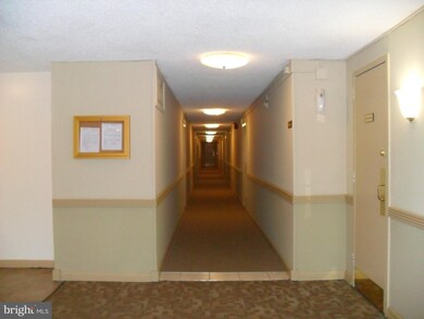 Radnor House unit 415, Bryn Mawr, PA 19010 - photo 5