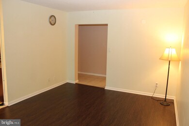 2210 Castle Rock Square unit 1B, Reston, VA 20191 - photo 4