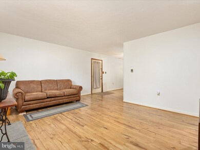 129 Little Creek Trail, Berkeley Springs, WV 25411 - photo 5