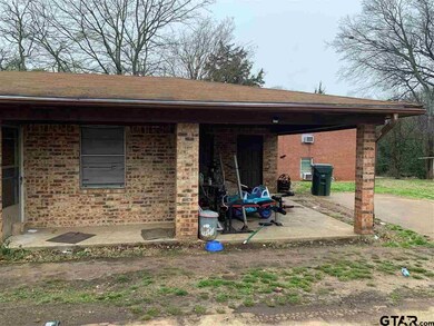 1428.5 1428 5 E Houston, Tyler, TX 75701 - photo 2