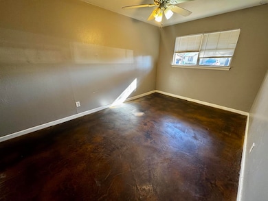 409 Park St unit G, Burkburnett, TX 76354 - photo 3