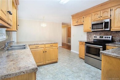 2525 Gold Rush Dr, Lincolnton, NC 28092 - photo 4