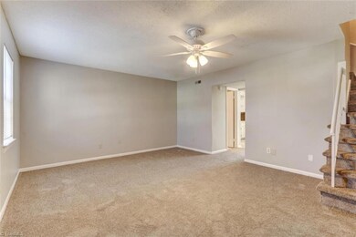 Living Room w/new carpet