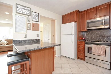 30 Glenwood Cir, Attleboro, MA 02703 - photo 7