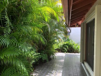 SCREENED IN REAR SIDED PATIO