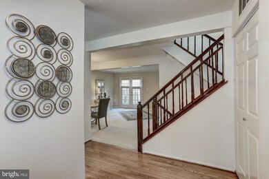 10302 Mockingbird Pond Ct, Burke, VA 22015 - photo 4