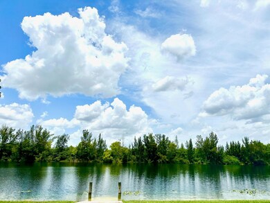 22233 Woodborn Dr, Boca Raton, FL 33428 - photo 7