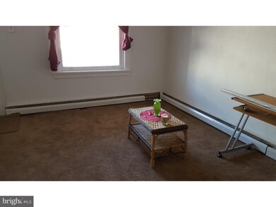 39 N Keystone Ave, Upper Darby, PA 19082 - photo 2