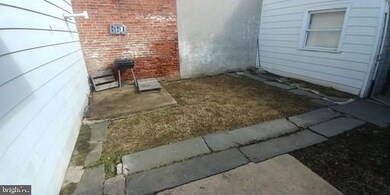 1152 Moss St, Reading, PA 19604 - photo 4