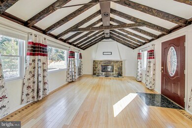 4001 Holly Tree Rd, Temple Hills, MD 20748 - photo 6