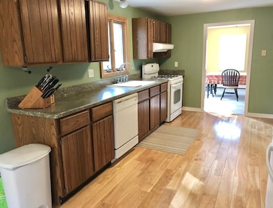 15 S Meadow Rd, Carver, MA 02330 - photo 5