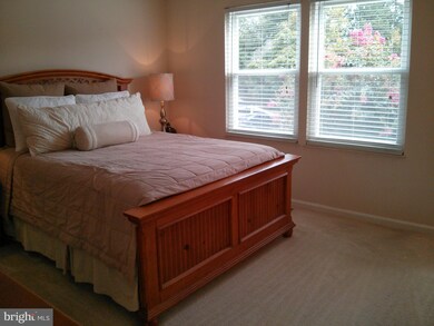 3739 Mazewood Ln, Fairfax, VA 22033 - photo 5