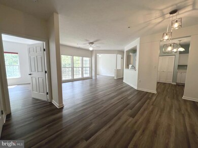 2493 Amber Orchard Ct E unit 203, Odenton, MD 21113 - photo 5