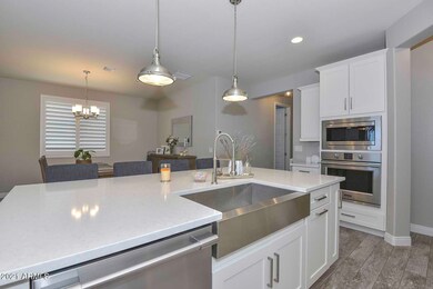 Kitchen-Island
