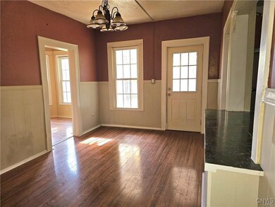 305 Highland Ave, East Syracuse, NY 13057 - photo 7