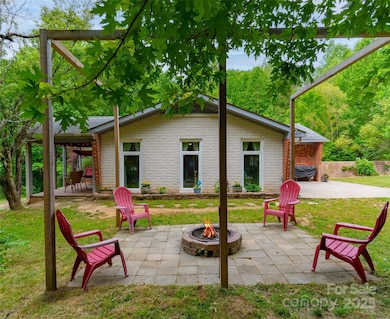 1000 Mountain View Church Rd, Zirconia, NC 28790 - photo 4