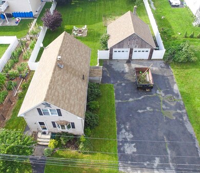 11 Enid St, Worcester, MA 01604 - photo 2