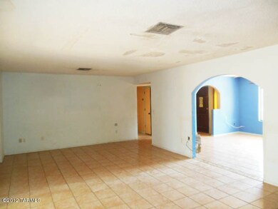 022-191303-FamRoom