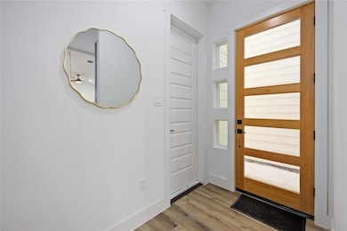 1805 Emir St unit L, Houston, TX 77009 - photo 5