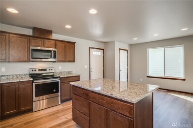 419 S Kansas Loop, East Wenatchee, WA 98802 - photo 4