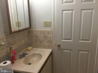 21 N Taylor St, Lindenwold, NJ 08021 - photo 4