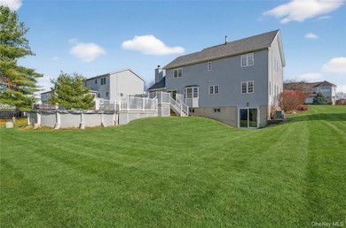 15 Aquarius St, Monroe, NY 10950 - photo 2