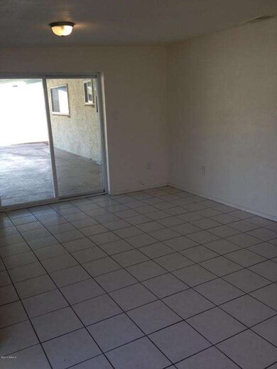 8134 W Piccadilly Rd, Phoenix, AZ 85033 - photo 7