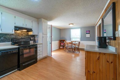 283 Old County Road, Rockland