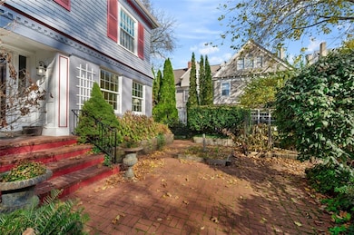 8 Dunmoyle Place, Pittsburgh, PA 15217 - photo 2